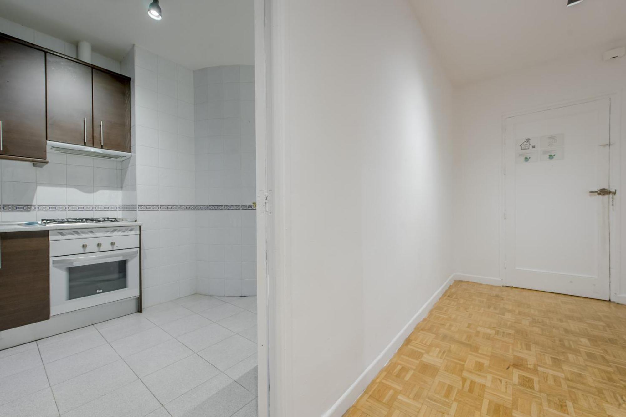 Apartament Vive Experiencia 7, En Santa Ana 6 Madryt